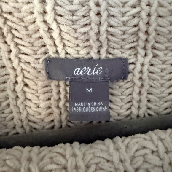 Aerie | Size M | Chunky Knit Loose Cowl Neck - Picture 6 of 6